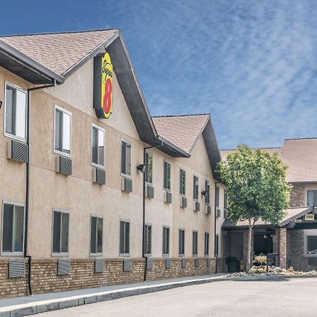 Super 8 By Wyndham Redding Hotel Eksteriør billede