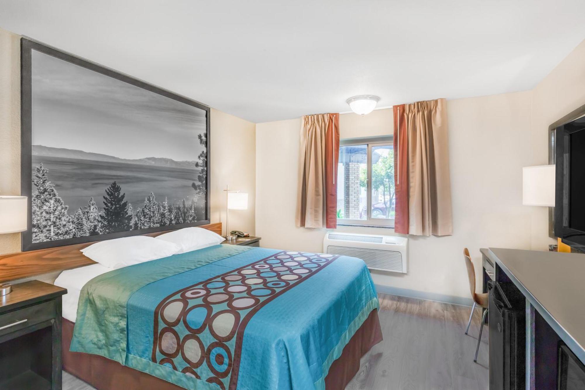 Super 8 By Wyndham Redding Hotel Eksteriør billede